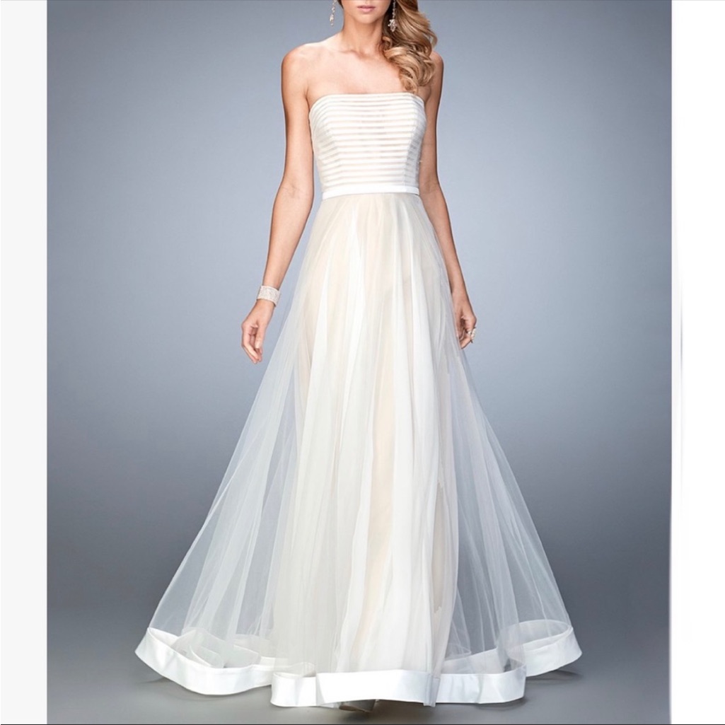 La Femme White Stripe Strapless A Line Gown New Size 8 Dress